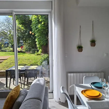 Daire Modern'-jardin-terrasse-centre Mayenne